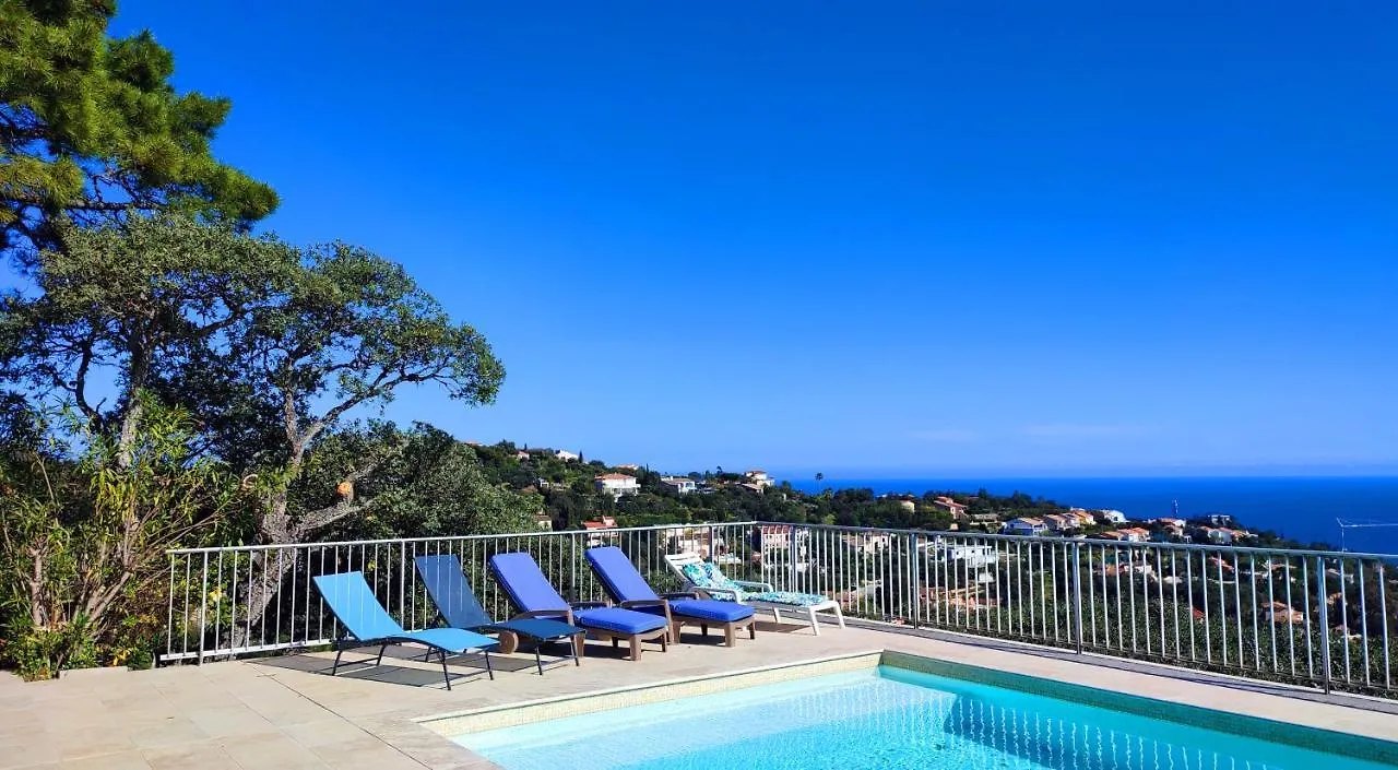 Villa Crystal River, Piscine Privee & Vue Mer Sur Golfe De Saint Tropez Les Issambres Franciaország