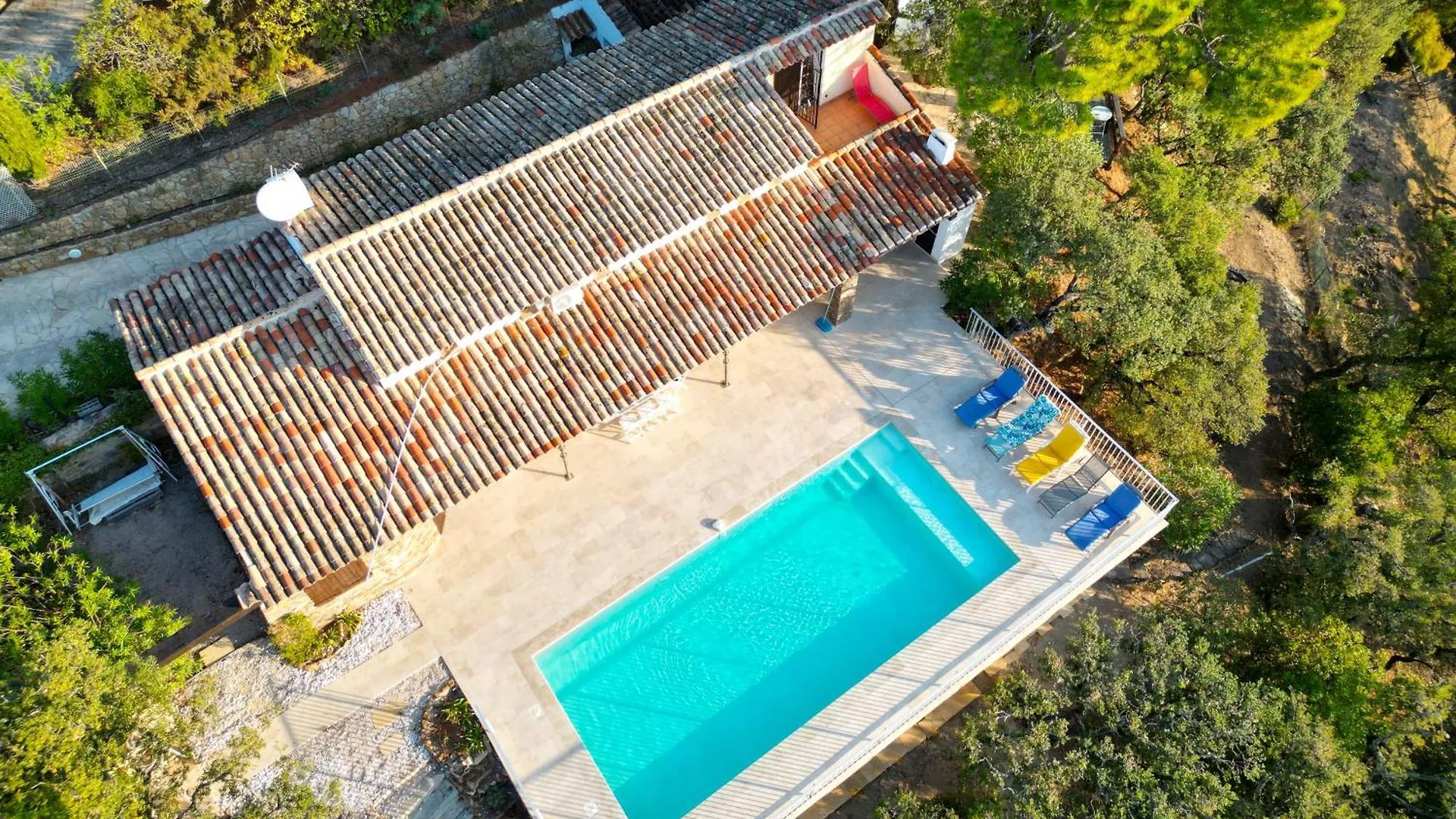 Villa Crystal River, Piscine Privee & Vue Mer Sur Golfe De Saint Tropez Les Issambres Franciaország